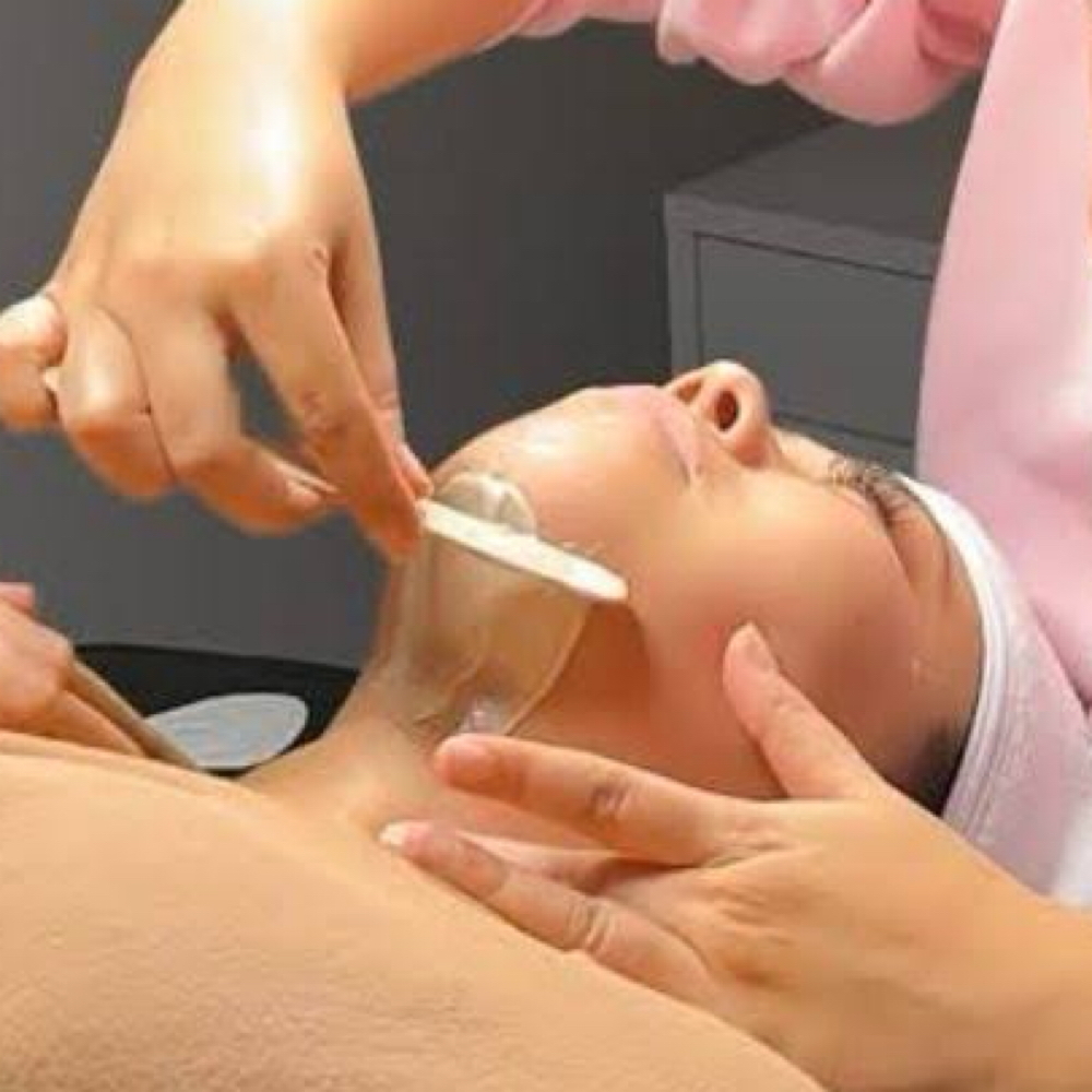 Chin Wax at Collective Beauty Lounge in Cottonwood, AZ