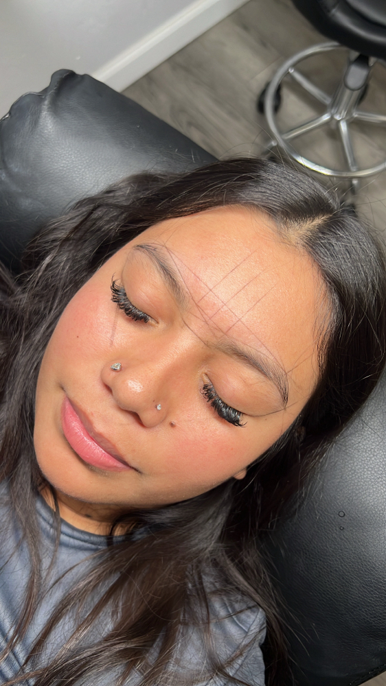 Brow Wax & Shaping