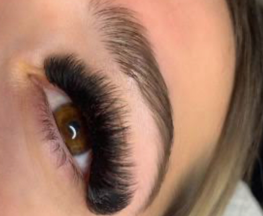 Mega Volume Lashes