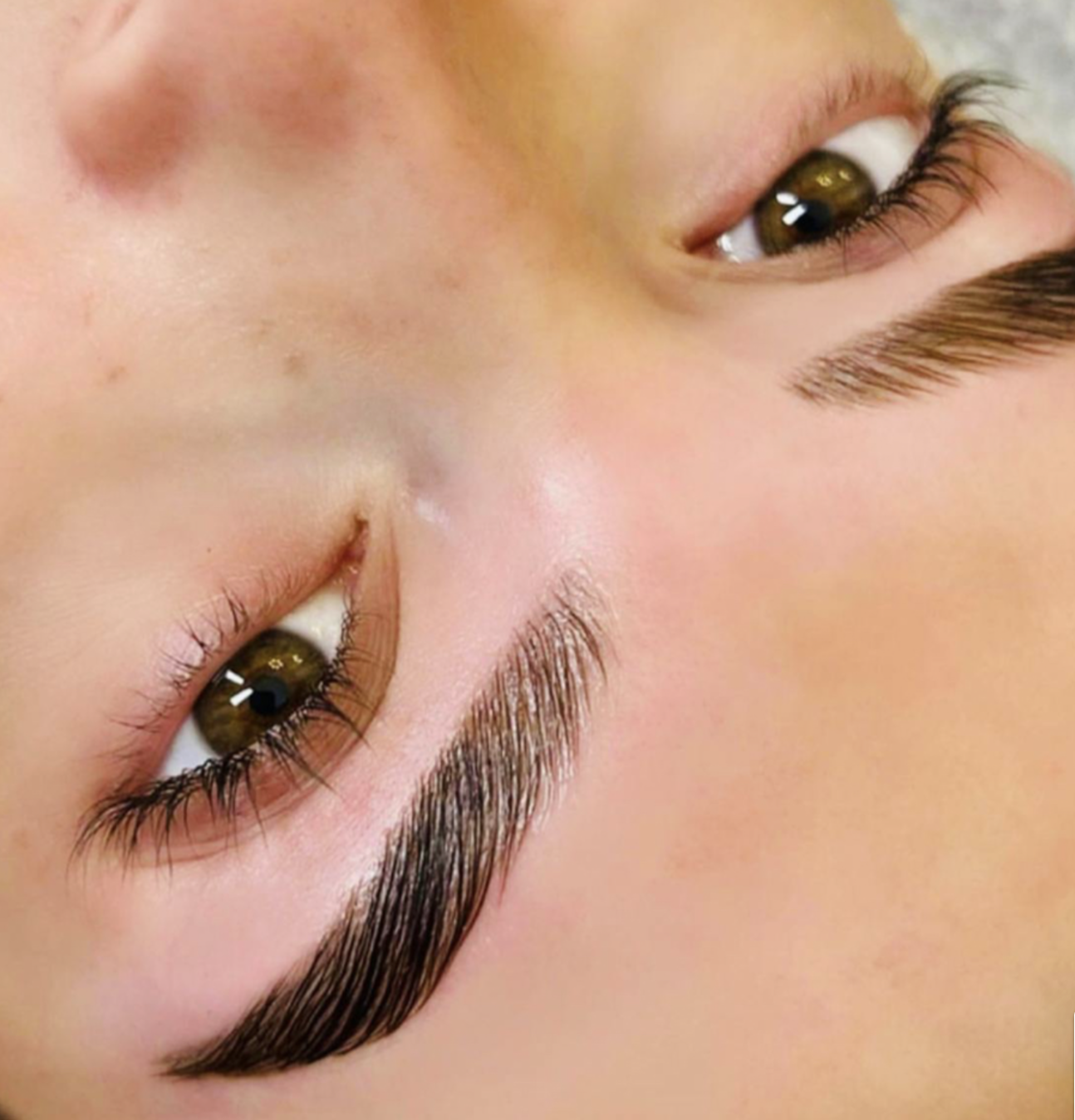 Brow Tint & Style