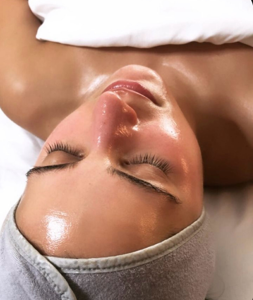 Express Dermaplane facial