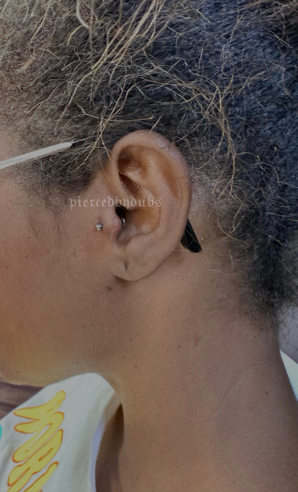 Tragus piercing