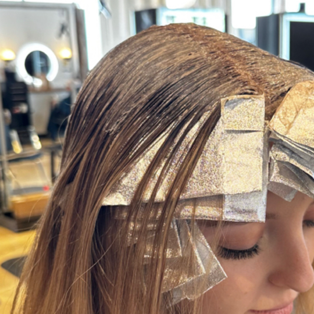 Face Frame 6 Foils + Cut/style at Beauty and the Brush Chicago in Bloomingdale, IL