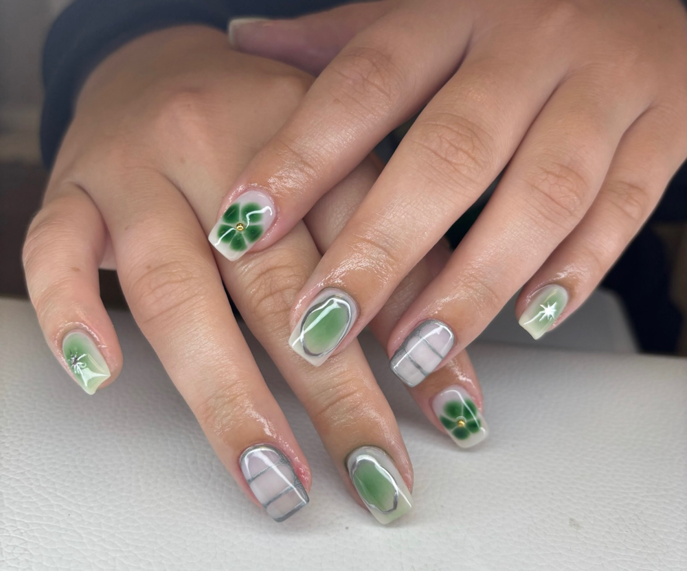 Moderate Nail Art