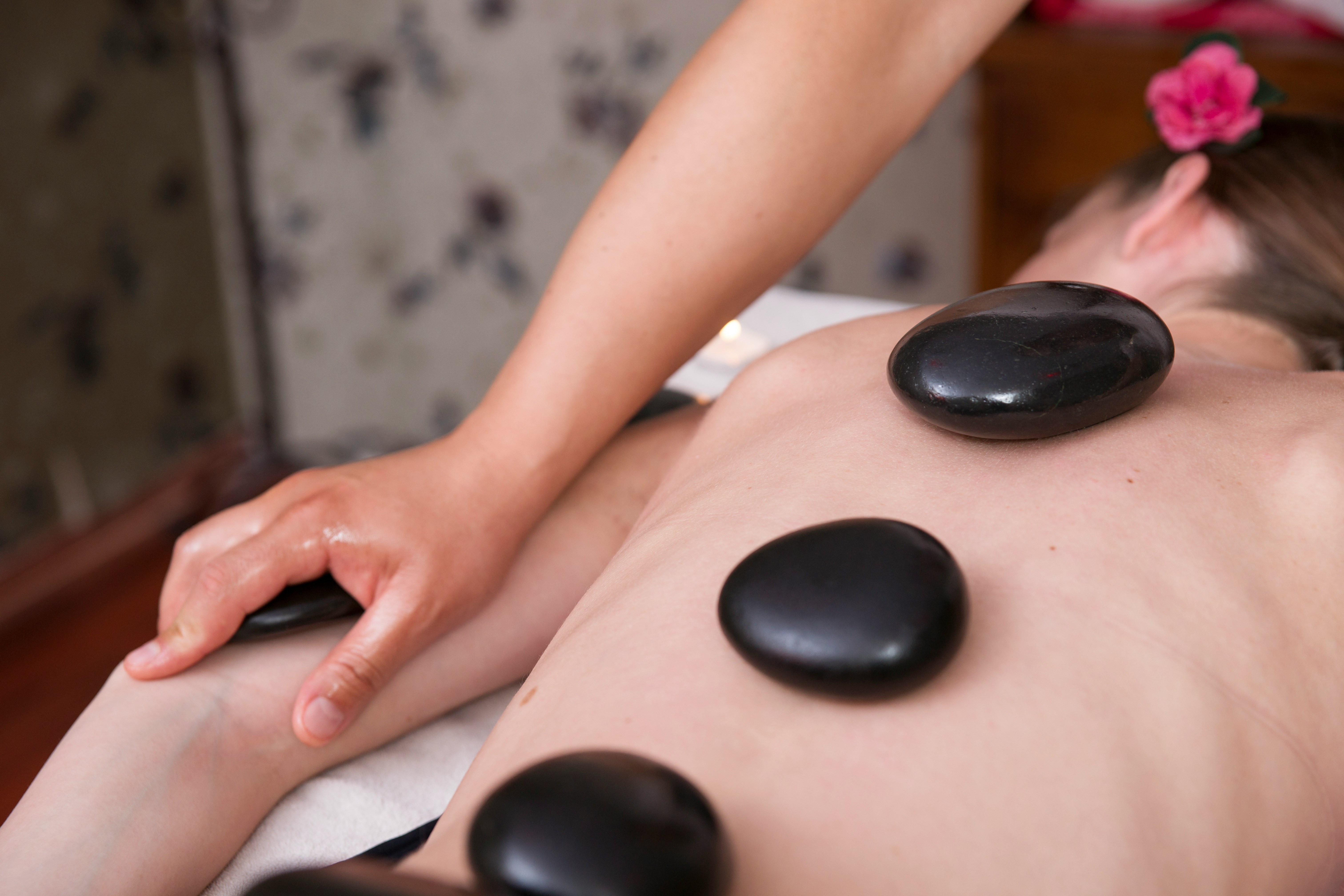 Hot Stone Back Facial
