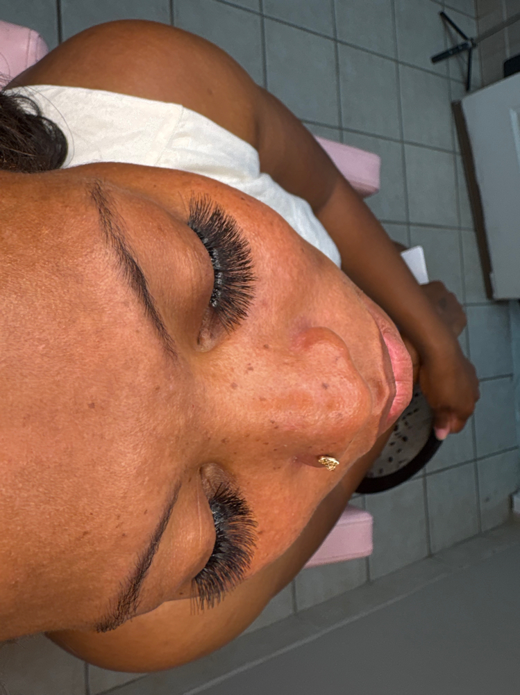 Individual Lashes at Crowned Beauty Studios LLC in Detroit, MI
