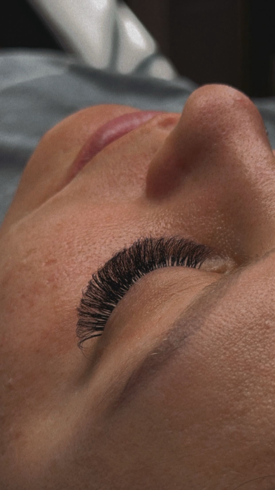 Bethany UV Lash