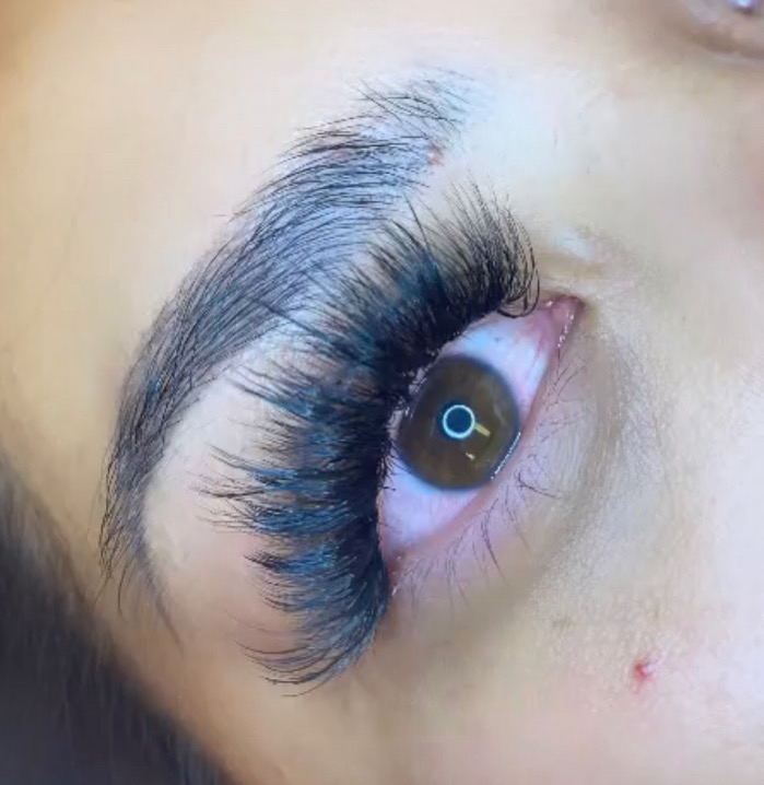 Full Set Mega Wispy at LASHES_BY_LILI in Federal  Way, WA