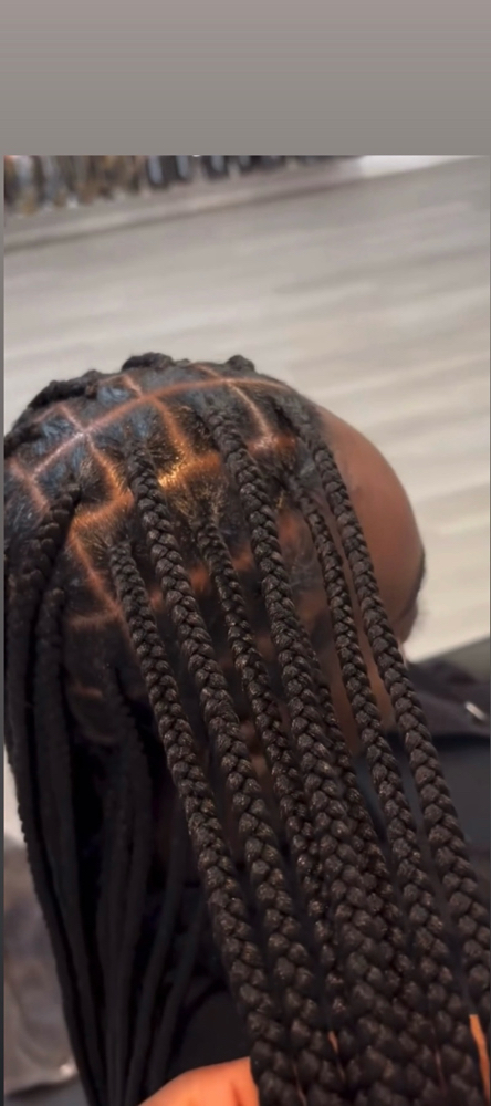 LARGE KNOTLESS BRAIDS