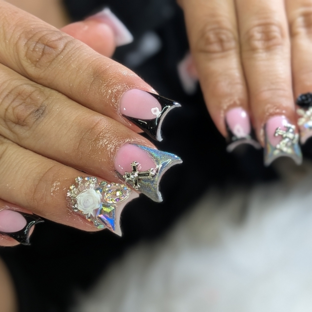 Freestyle at Pretty Herr Nailz in York, PA