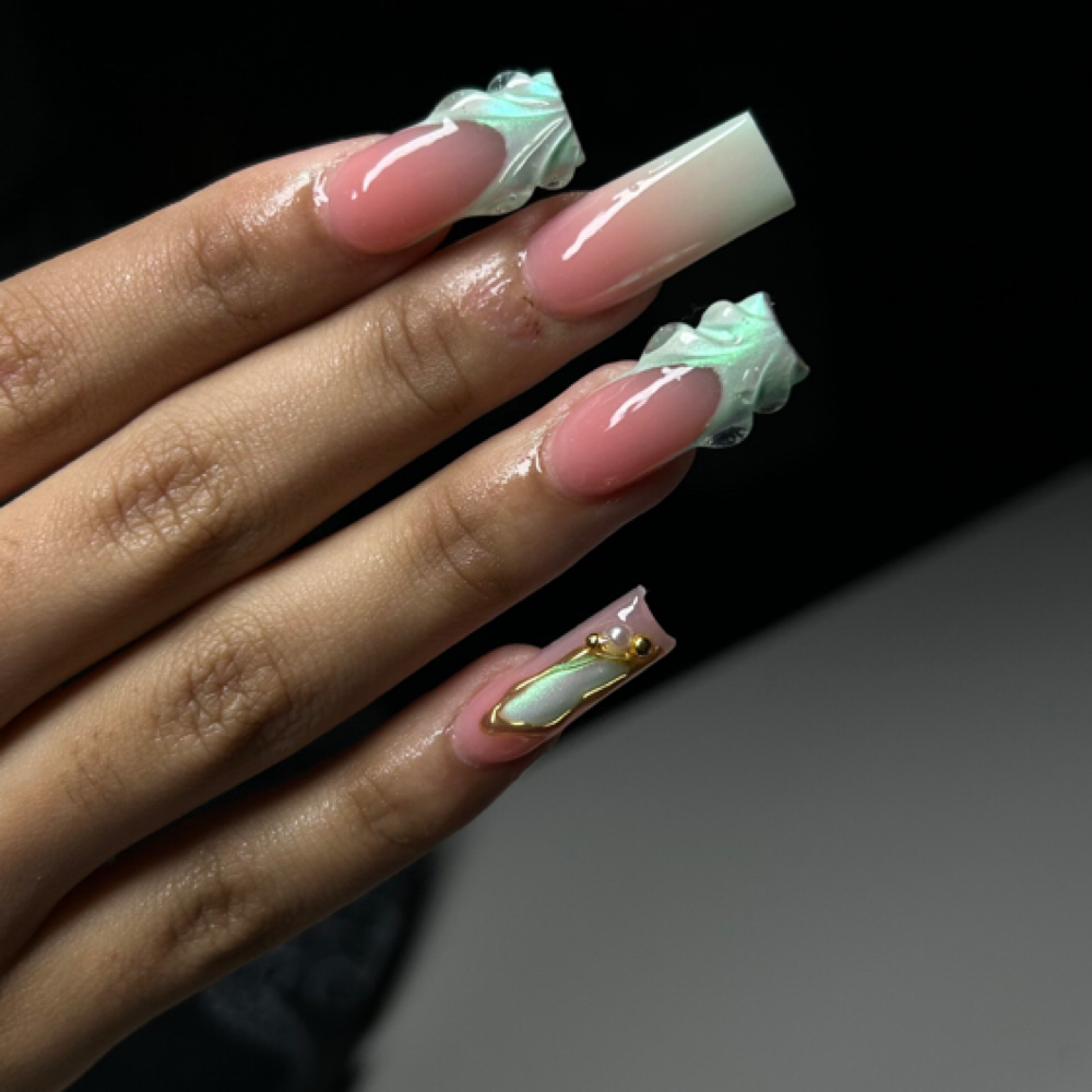 Calm Baddie Freestyle Fullset at Nailz Beautified Artistry in Ruskin, FL