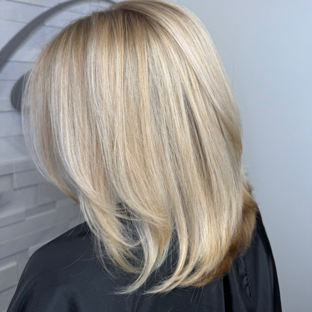 Full Highlight- Classic Foil at Wild Mane Beauty in Georgetown, TX