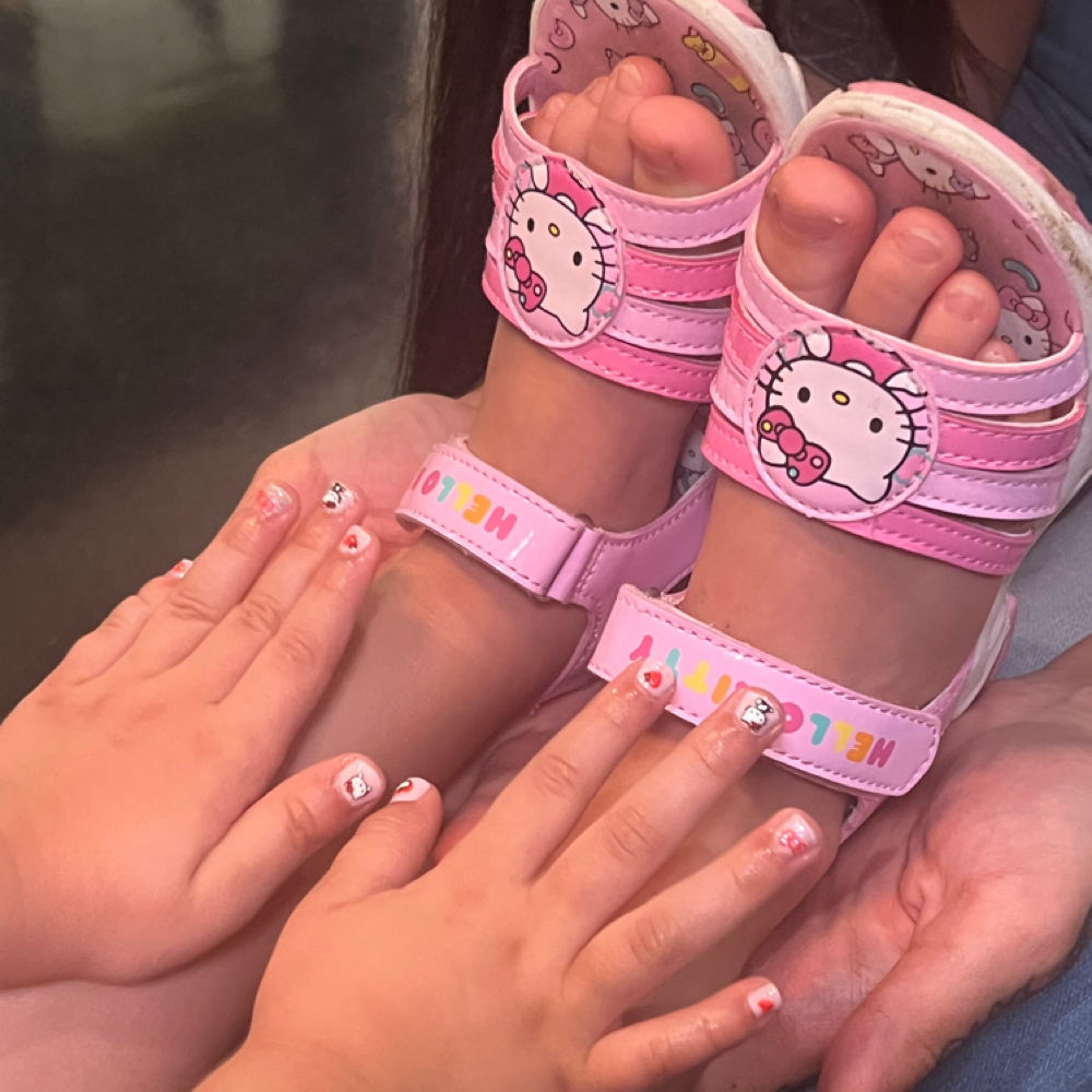 Kids Spa Services at Empress Beauty Lounge in Cherry Valley, IL