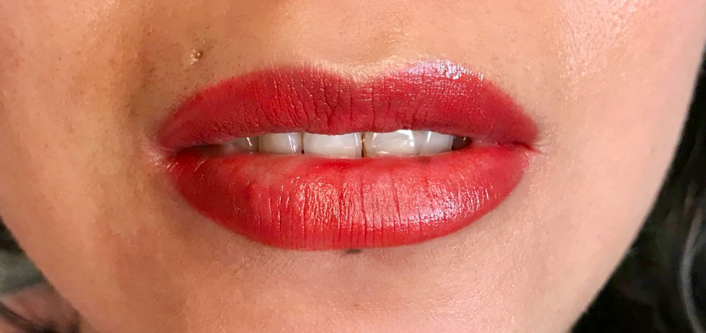 Lip Blushing + 6-8week touchup