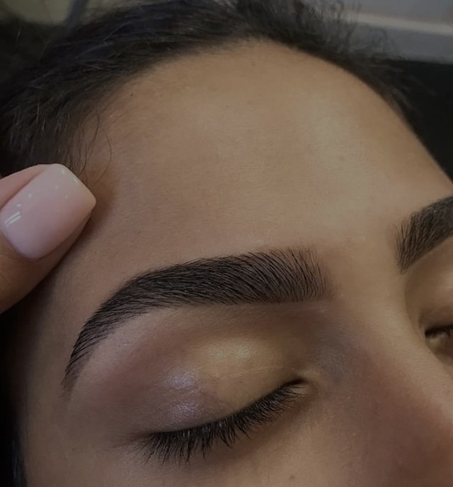 Eyebrow Shape, Wax, & Tint