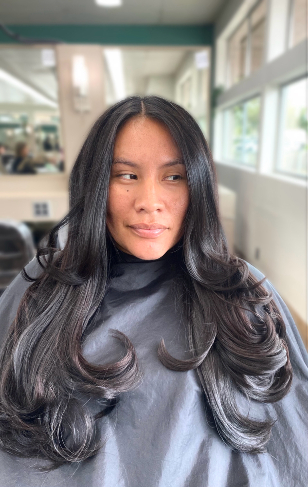 Lux Bombshell Blowout
