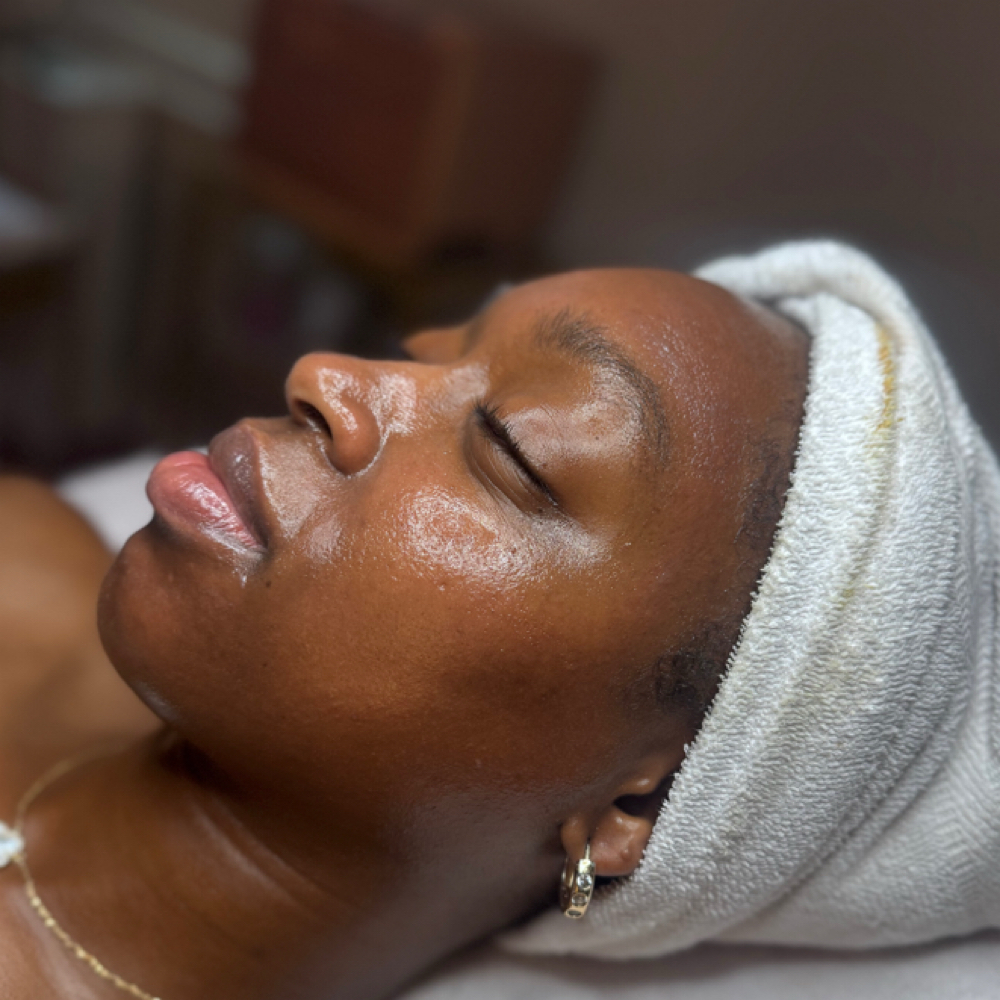 Velvet Skin Polish at Skin Pretty Med Esthetics in Private Suite, MO