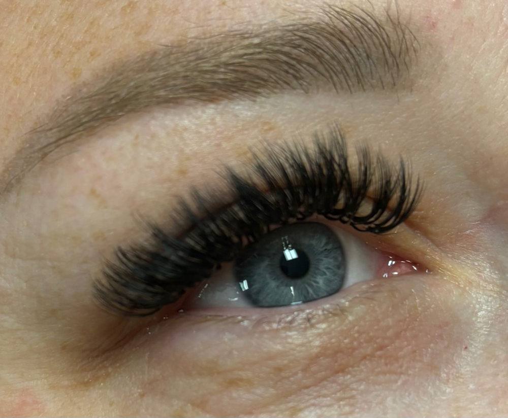 Hybrid Lashes