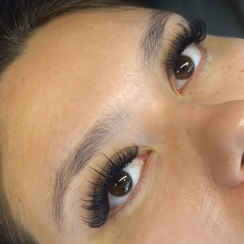 Hybrid Full Set at Lashhmebabe in Fort Worth, TX