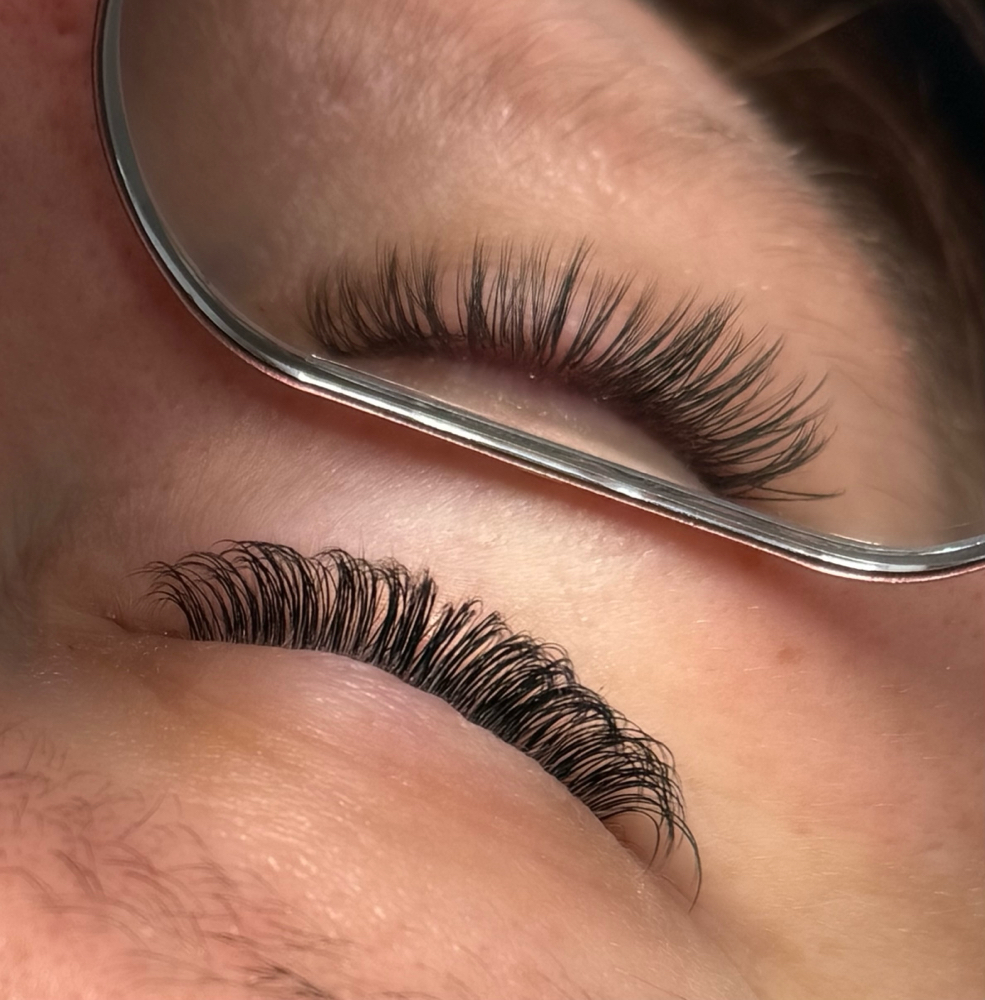 Lash Extensions at Custom Lash Therapy in Hanover, PA