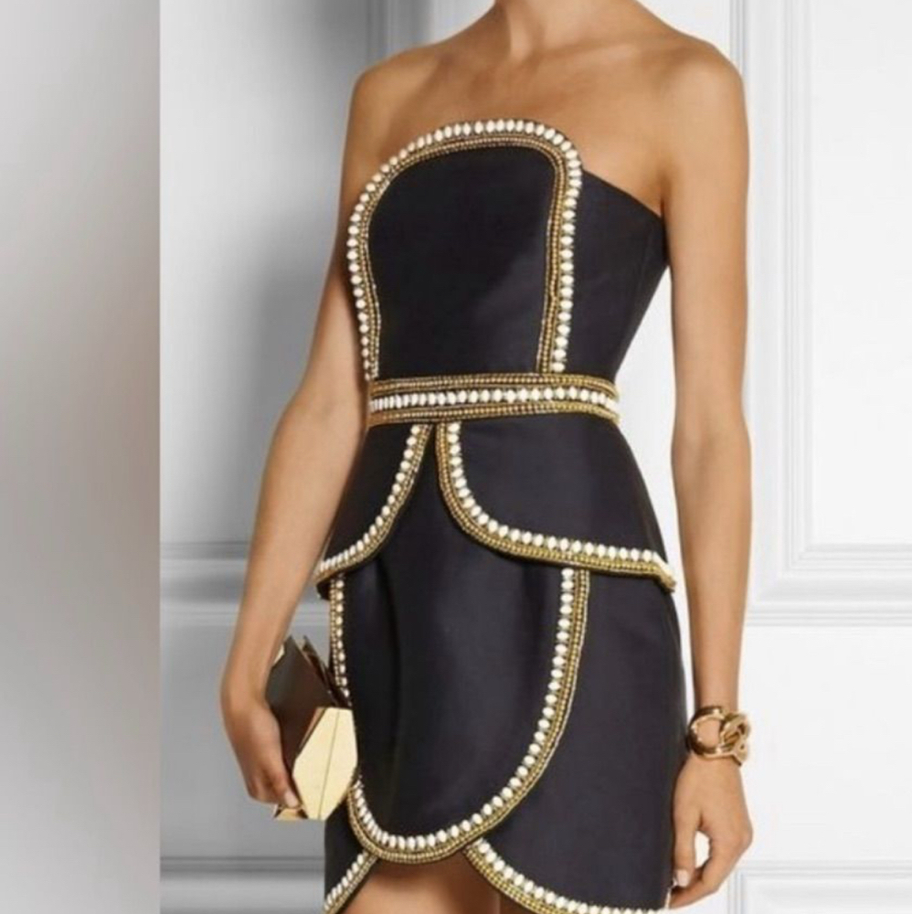 Shoulders at The Wax Room Brazilian Wax Studio llc in Carlisle, PA