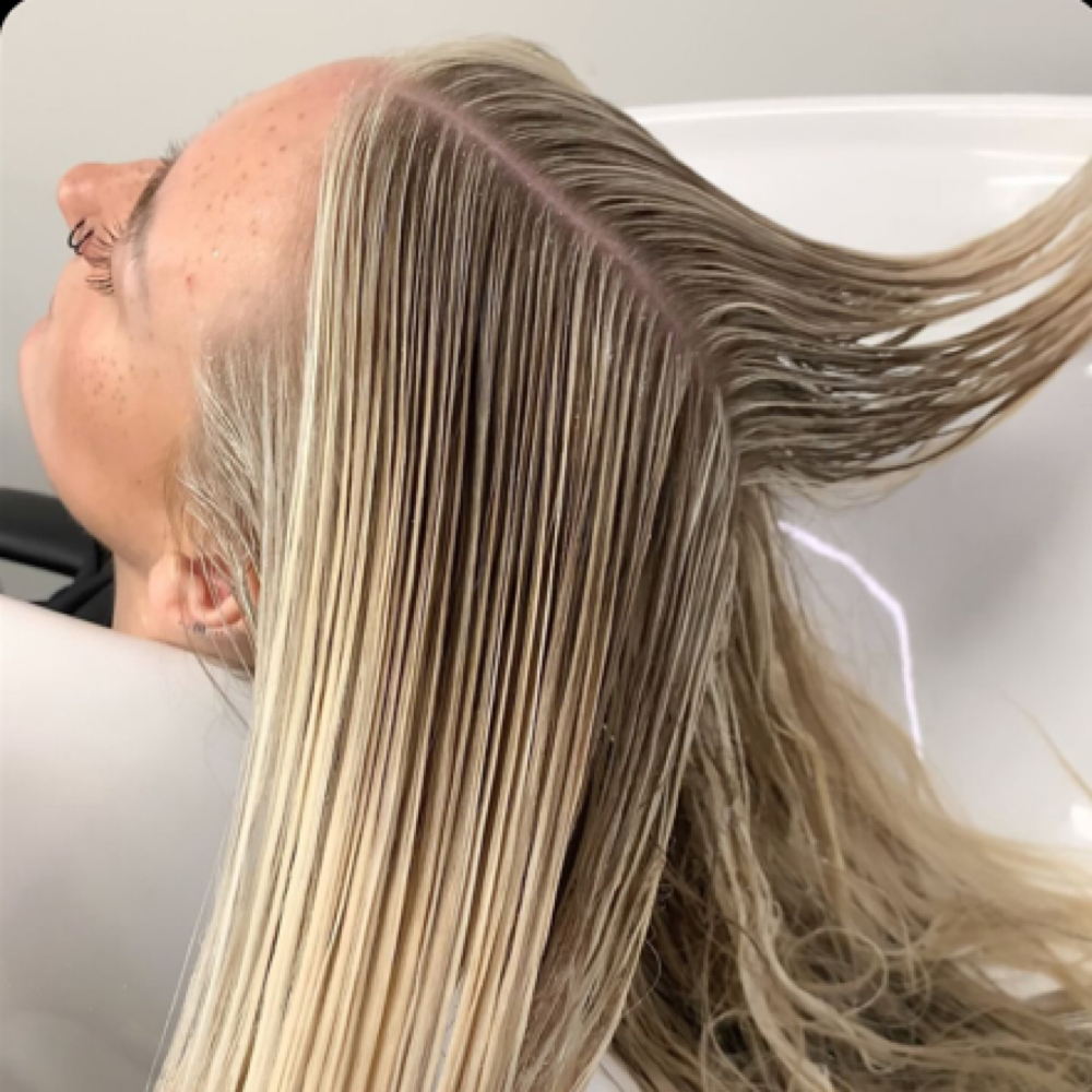 HEAVY BLONDING at Glossed. Hair Studio in Pasco, WA