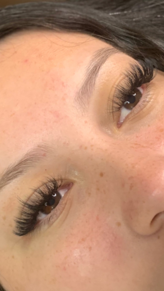 Volume Lash Extentions