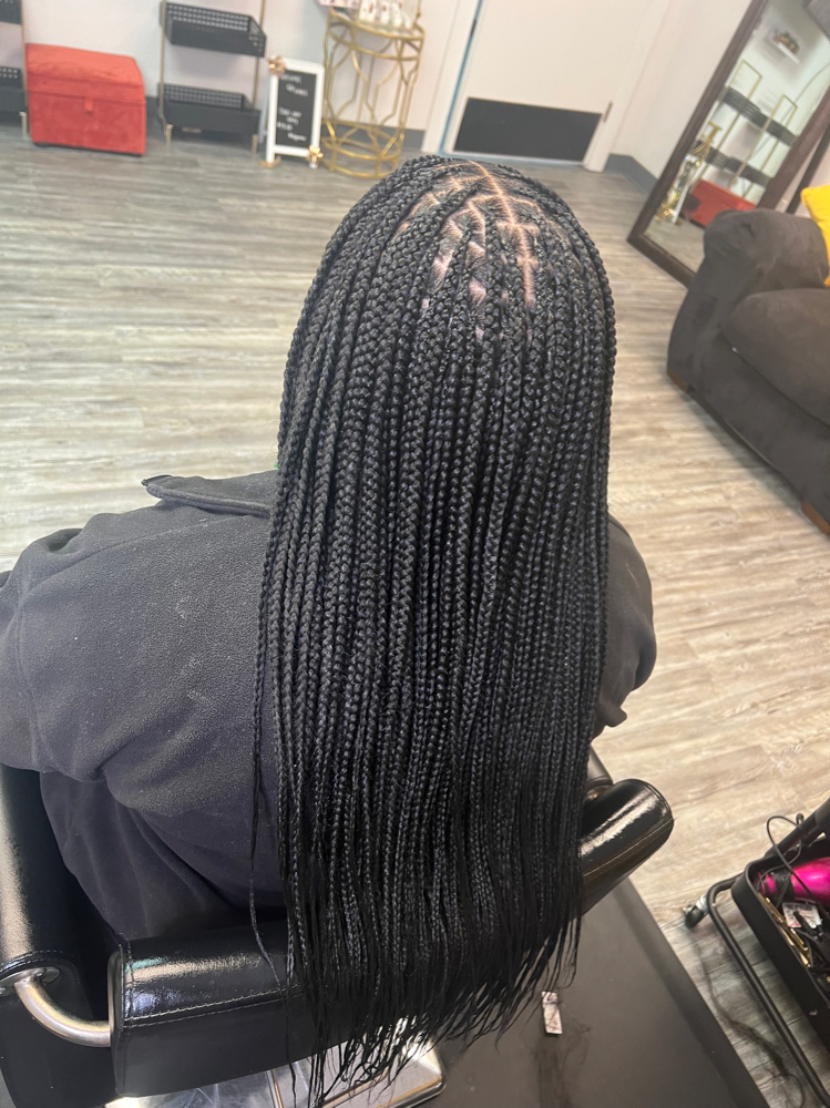 Smedium Knotless