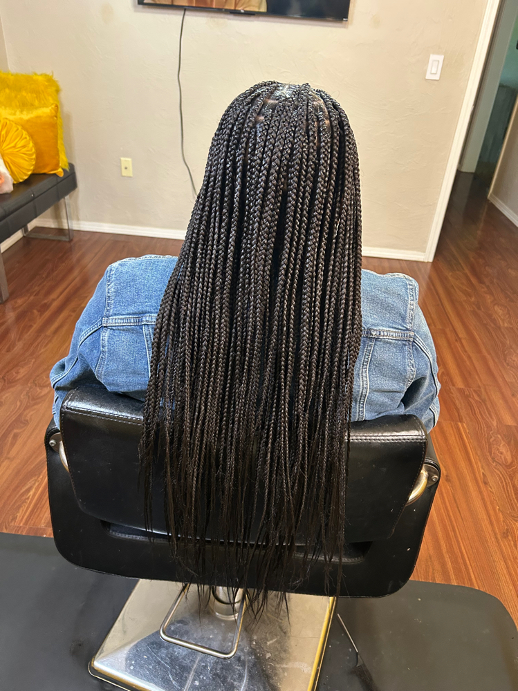 Smedium Knotless
