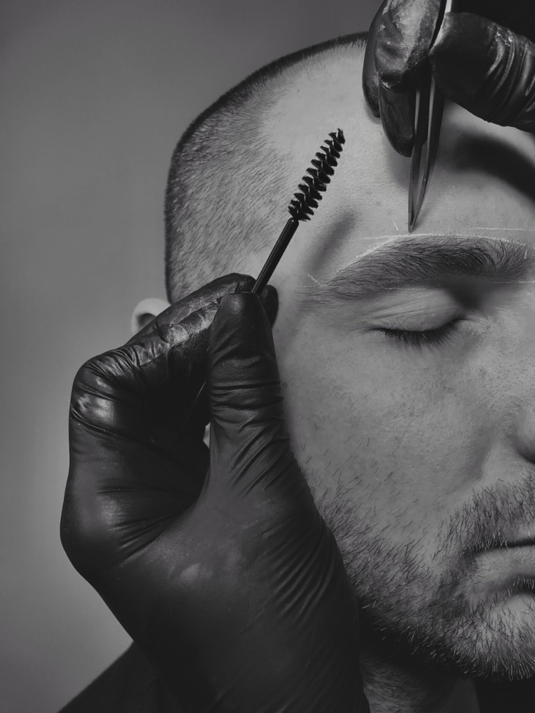 Brow Wax (shaping)