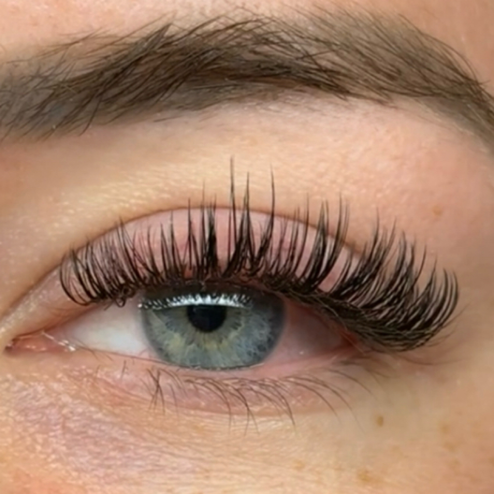 LASH EXTENSION FULL SET at Alyssa’s Beauty Lounge in Kernersville, NC