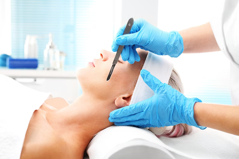 Dermaplane And hydration