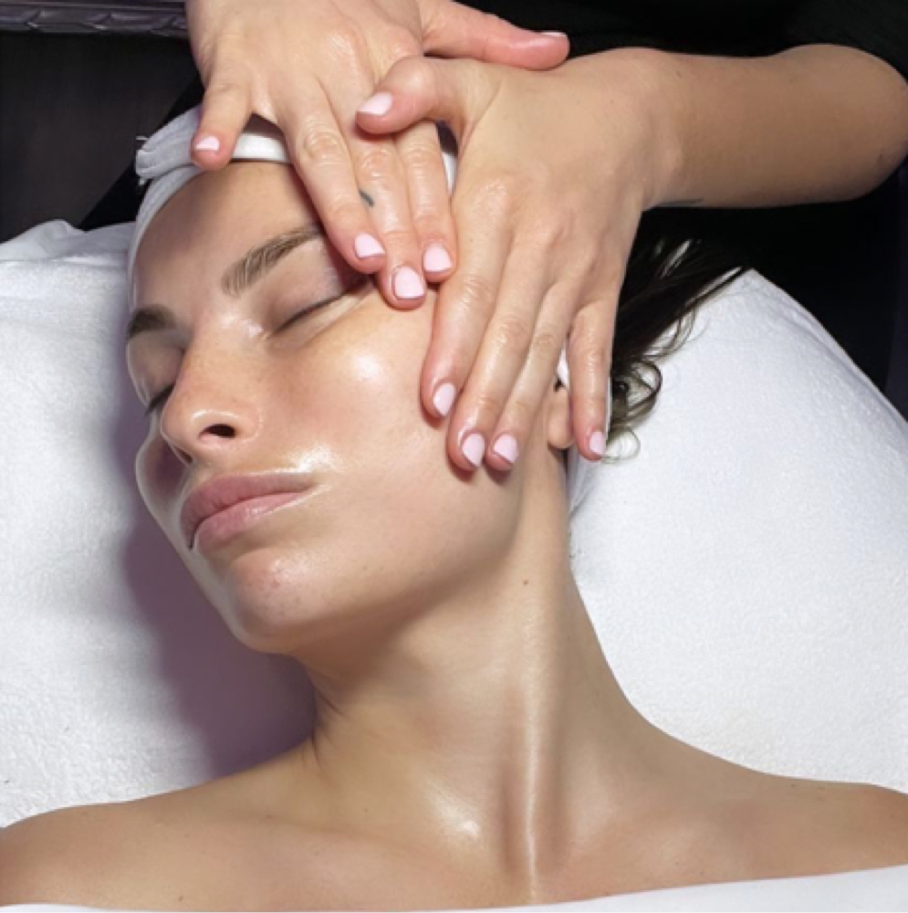 Brightening & Age-Support Facial