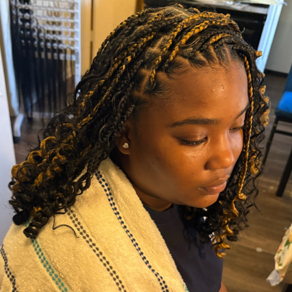 Boho Knotless Bob at Jasmine Matthews in Carrollton, AL