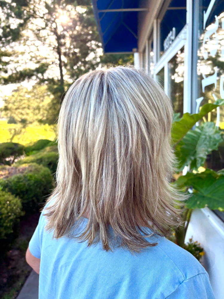 Women Haircut & Style