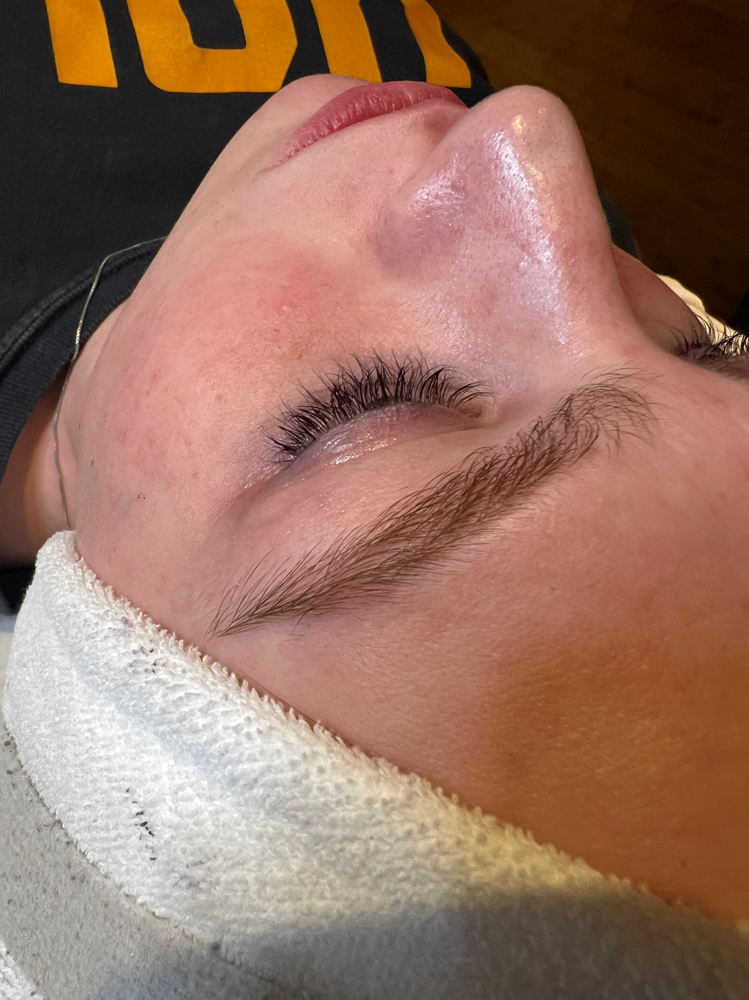 Brow Tint/ Lash Tint Combo at Nessie_The_Esthie in Kingston, TN