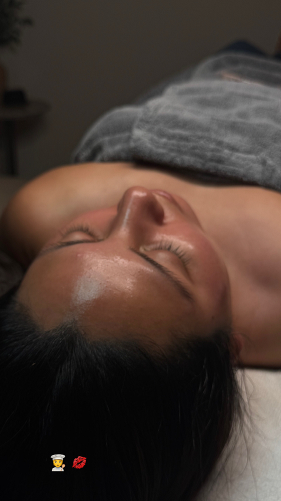 HAUS FACIAL
