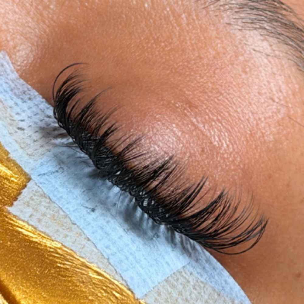 LUX LASHES MINI FILL at BELLA SAINT in Shreveport, LA