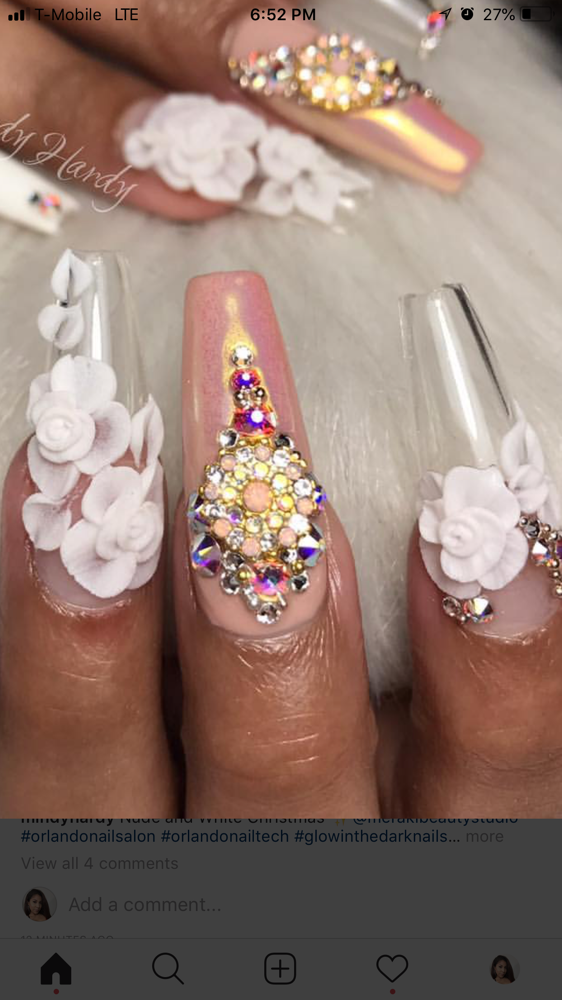 Glow-in-the-dark nails
