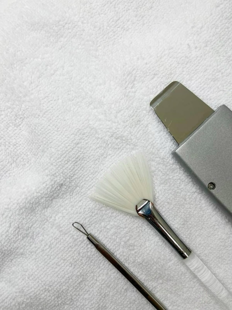 Acne Targeting Facial