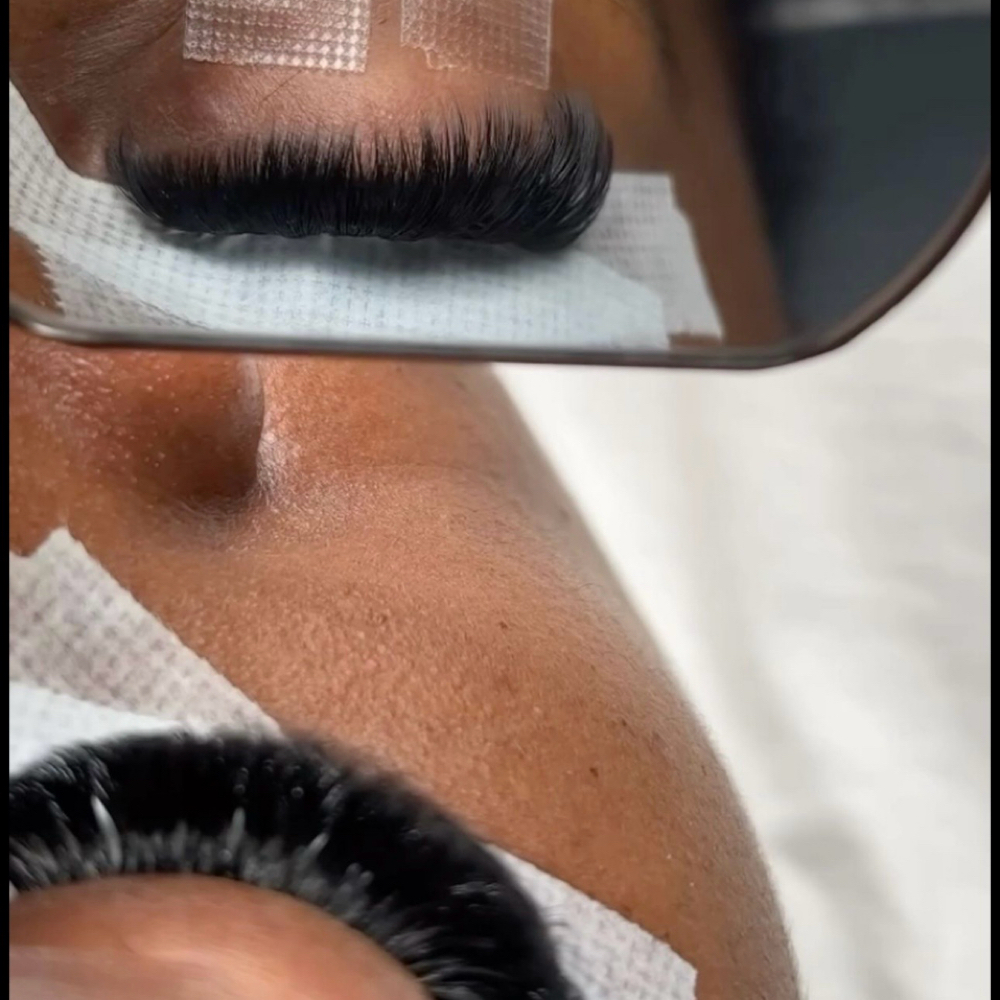 Volume Full Set at L A S H | R X in Westport, MA