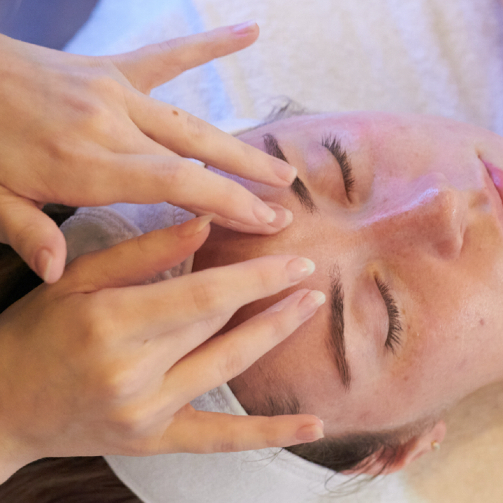 “The Short Story” - Express Glow at Bare Skin in Paso Robles, CA