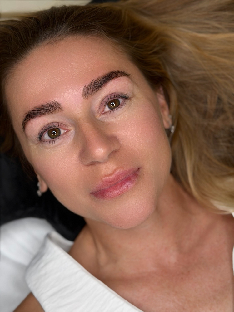 Brow Tint Shape & Lash Lift COMBO