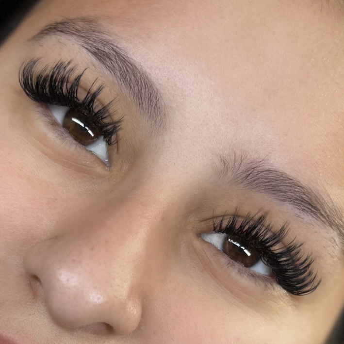 Wet Set at Beauty By Lallyy in Springdale, AR