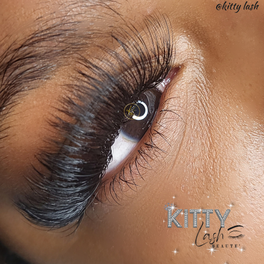 Bottom Lashes at Kitty Lash Beautè in Calhoun City, MS
