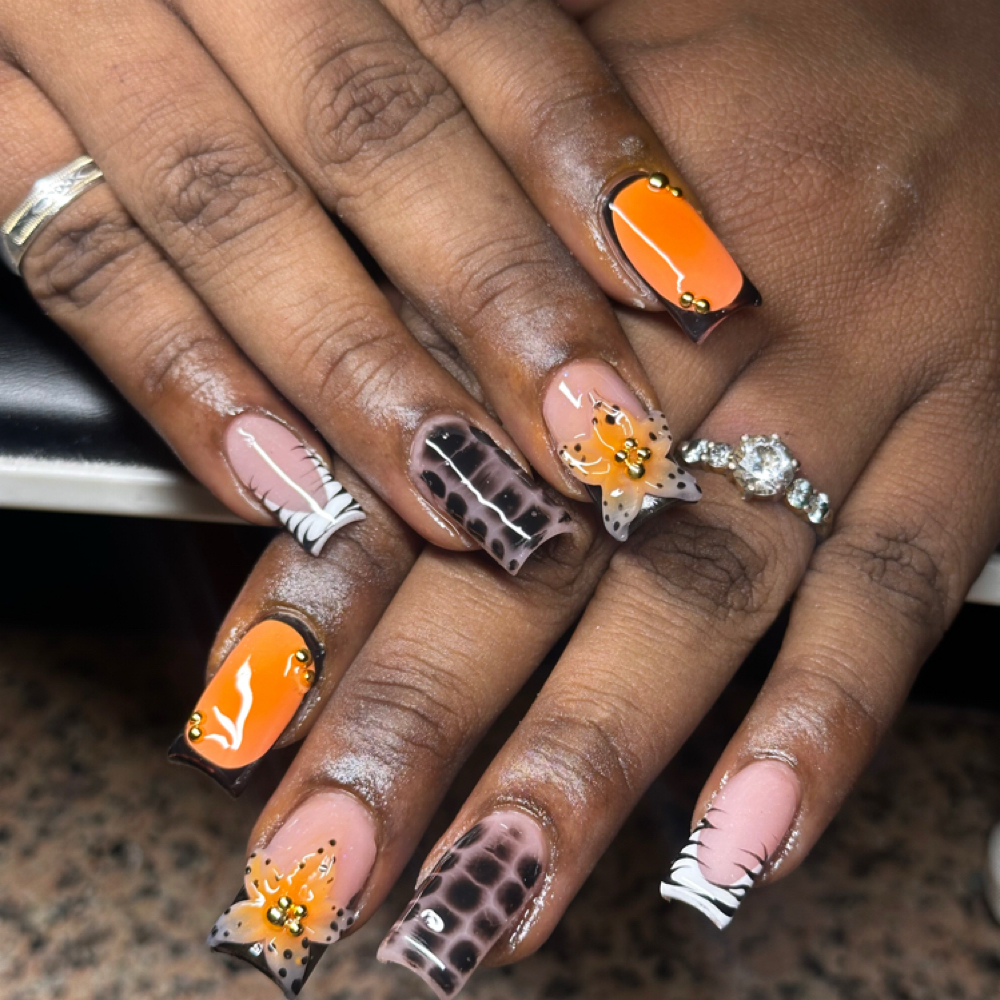 Medium Freestyle Set at Plush Kay Beauty Services in Tulsa, OK