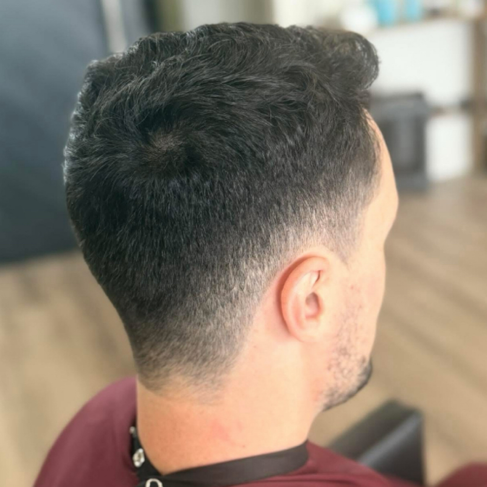 Mens Haircut at The Hair Lounge in winfield, KS