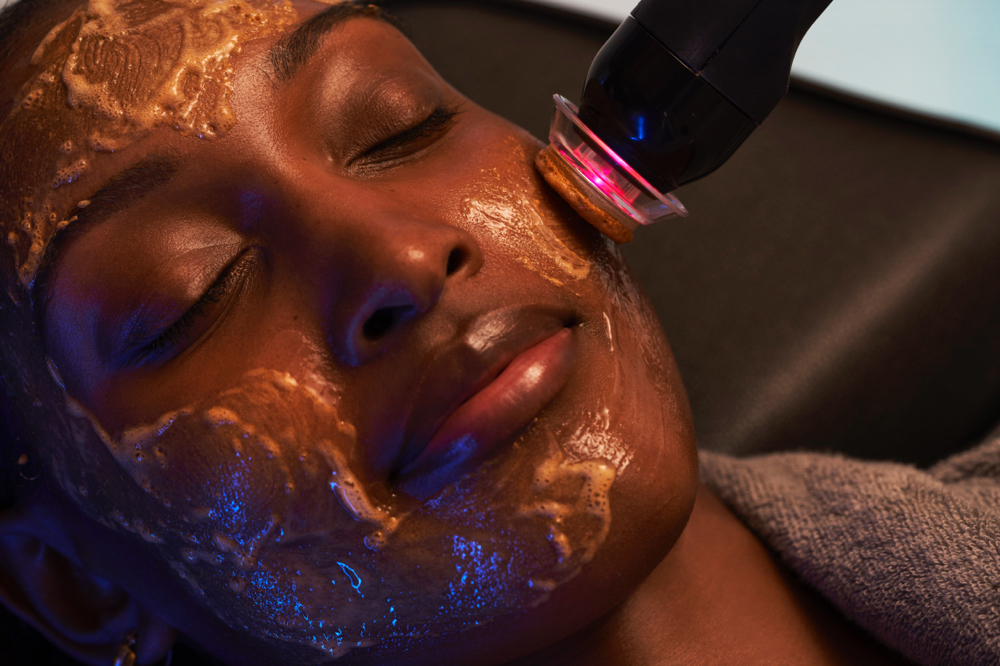 Deluxe 3-in-1 Glo2Facial