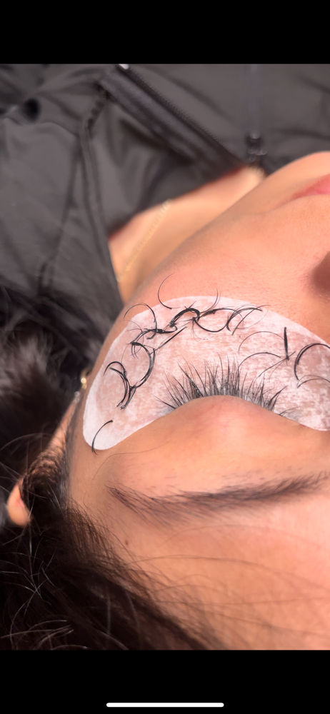 Lash Extension Removal