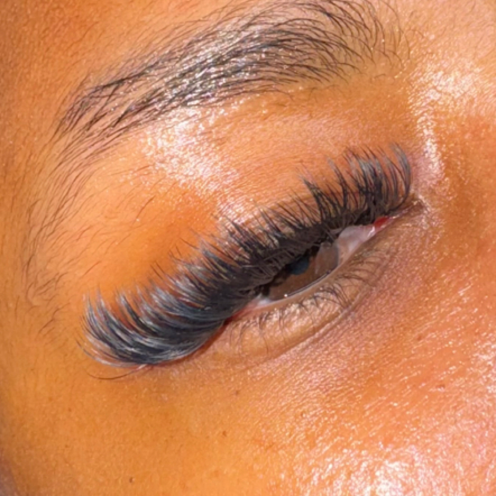 $100 Birthday Full Set Of Lashes at Opulence Beauty Bar in Aliquippa, PA